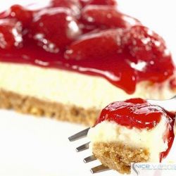 Strawberry Cheesecake Pie Premium